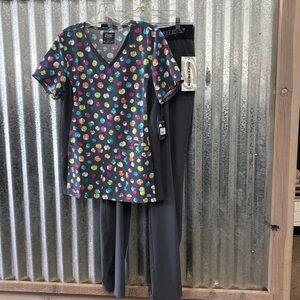 Women’s Scrub Set-Print Top-Pewter Scrub Pants-XS/XS TALL Length Pants